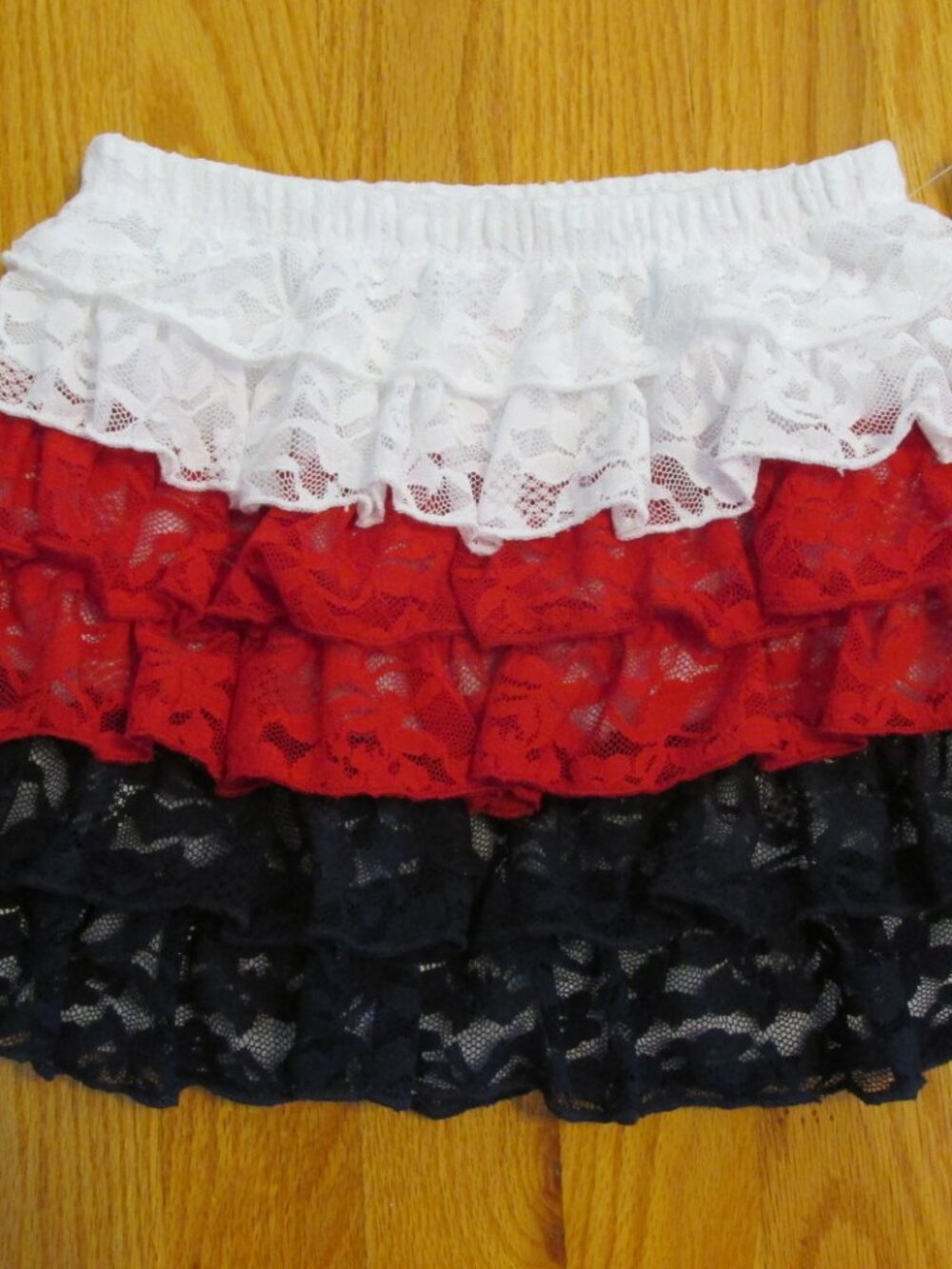 AMERICANA GIRL'S SIZE 3 T SKIRT RED, WHITE, & BLUE LACE TUTU PATRIOTIC NWT